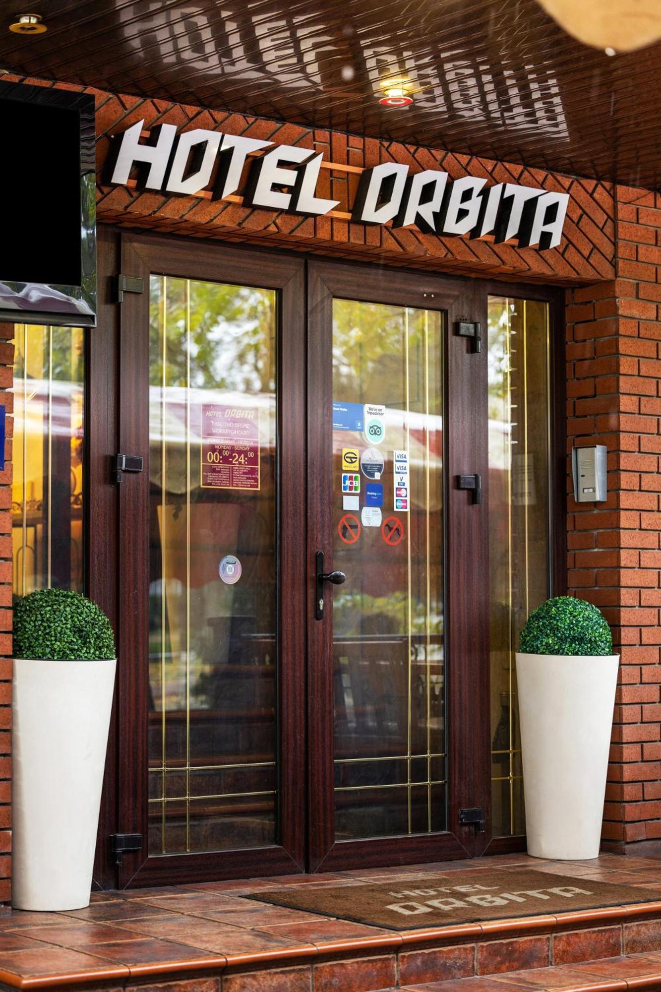 Hotel Orbita فارنا المظهر الخارجي الصورة