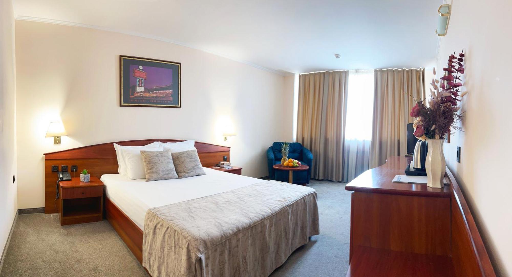 Hotel Orbita فارنا المظهر الخارجي الصورة